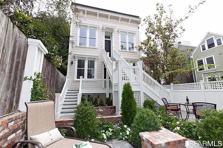 1st image of 436A Laurel St