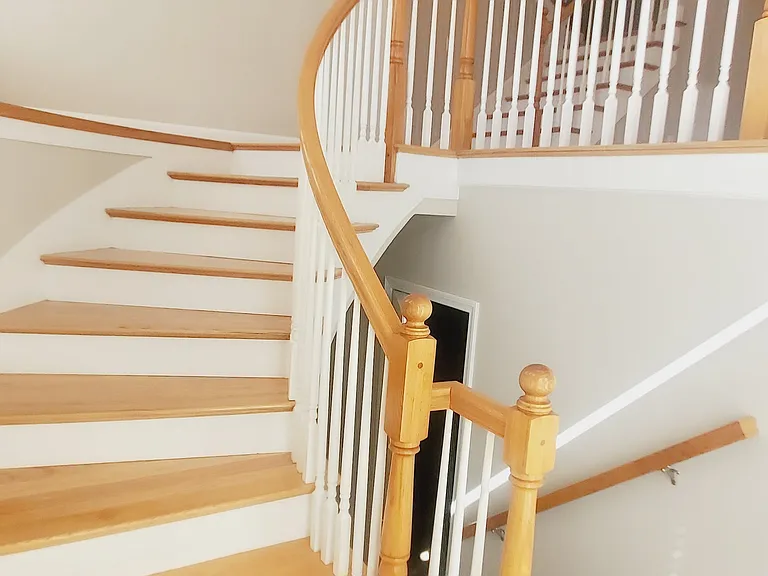 22 John Hancock Dr — Photo 2