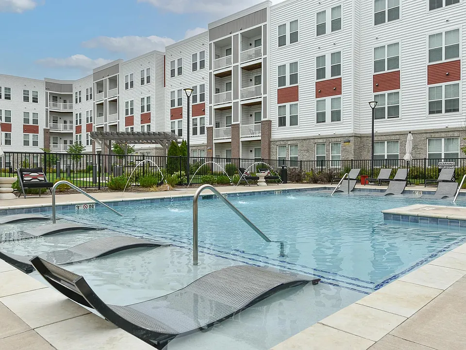 The View on Collins Apartments