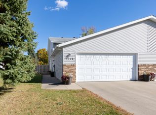 1116 7th St N, Moorhead, MN 56560