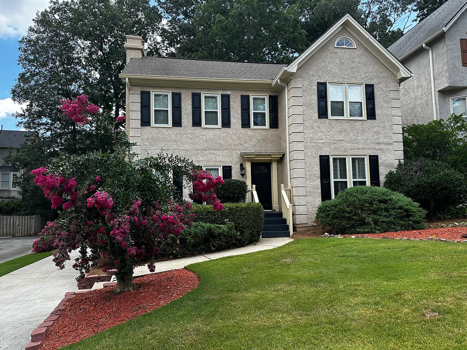 4175 Dunwoody Ter — Photo 1