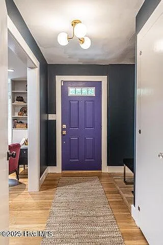 420 E Indiana Ave — Photo 3