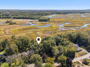 20 Winnocks Neck Road, Scarborough, ME 04074