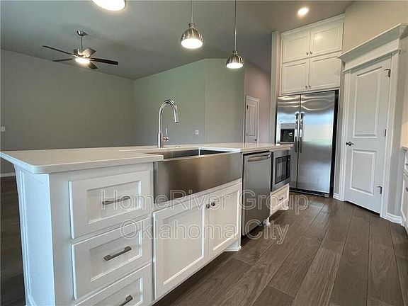 5th image of 4004 Palmetto Trl
