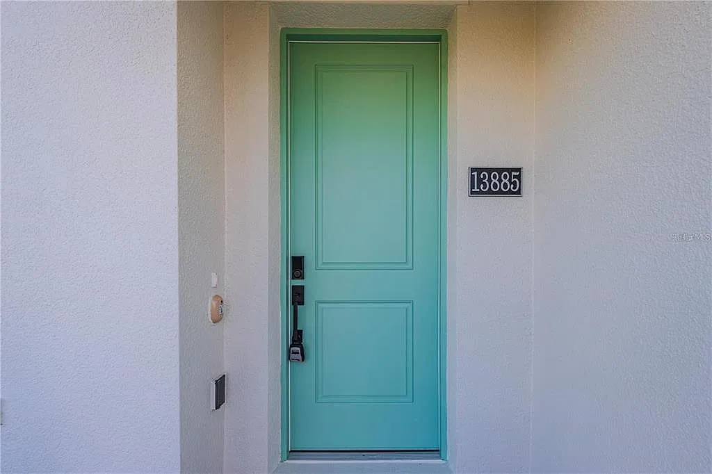 3 bed, 2.5 bath, 1863 sqft, $2,750 — Photo 2