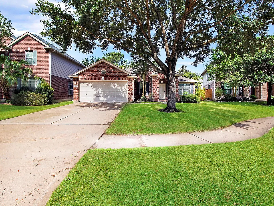 1814 Parkfair Ct