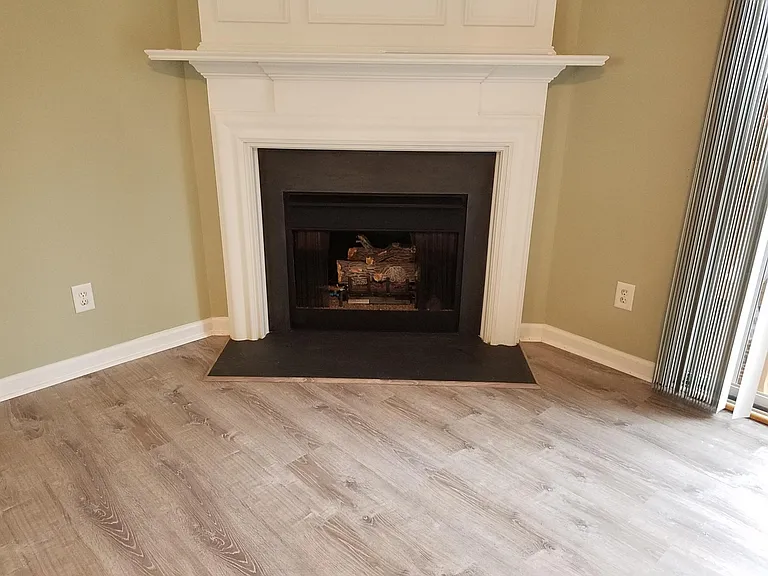 4246 Vienna Crest Dr — Photo 5