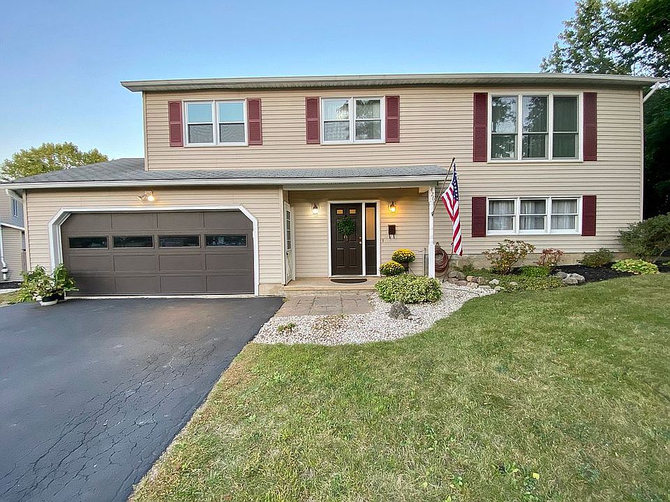 1st image of 426 Blueberry Ln