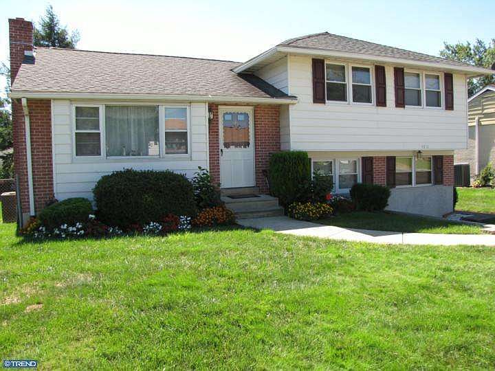 1st image of 9951 Wistaria St