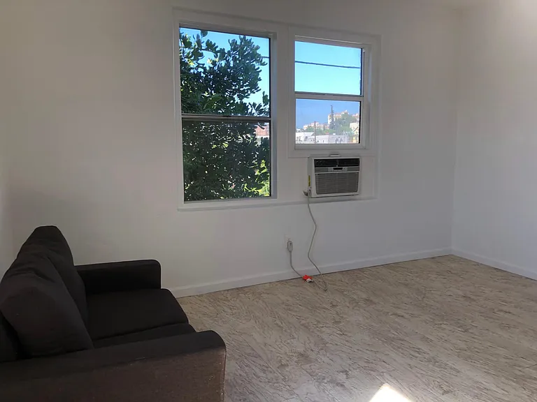 2733 Beverly Blvd #312 — Photo 9