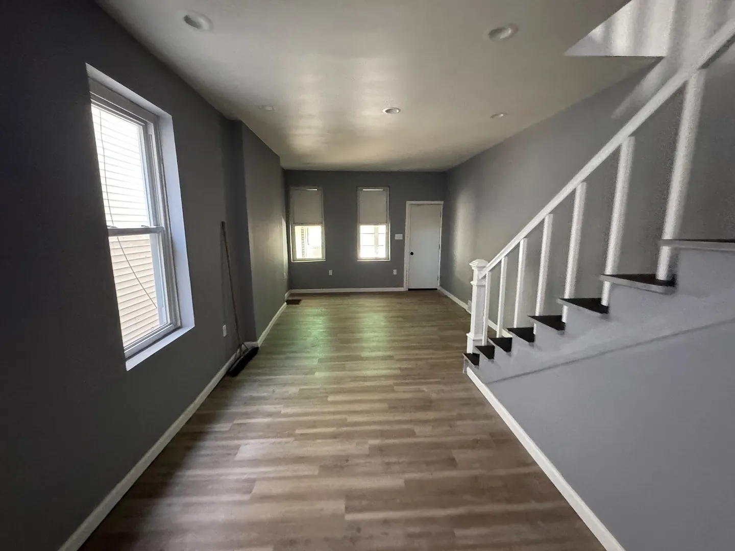 337 Lamokin St — Photo 3