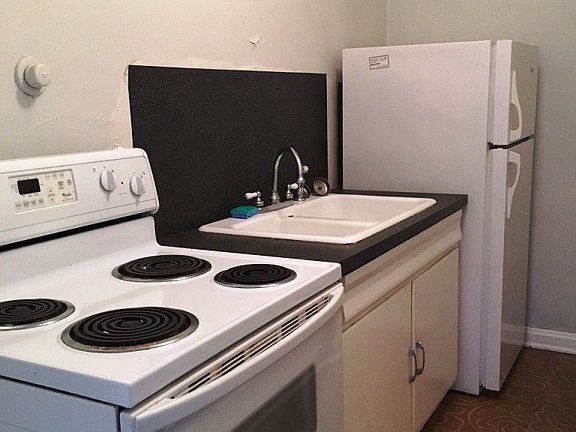 4th image of 654 4th Ave N APT 303
