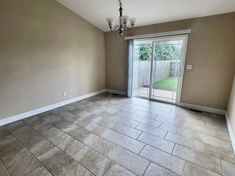 4309 Castle Pines Dr — Photo 3