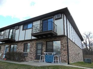 125 Willows Edge Ct APT C, Willow Springs, IL 60480