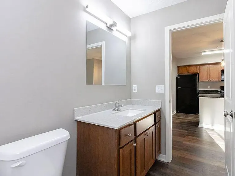 2410 Lynn St #3 — Photo 11