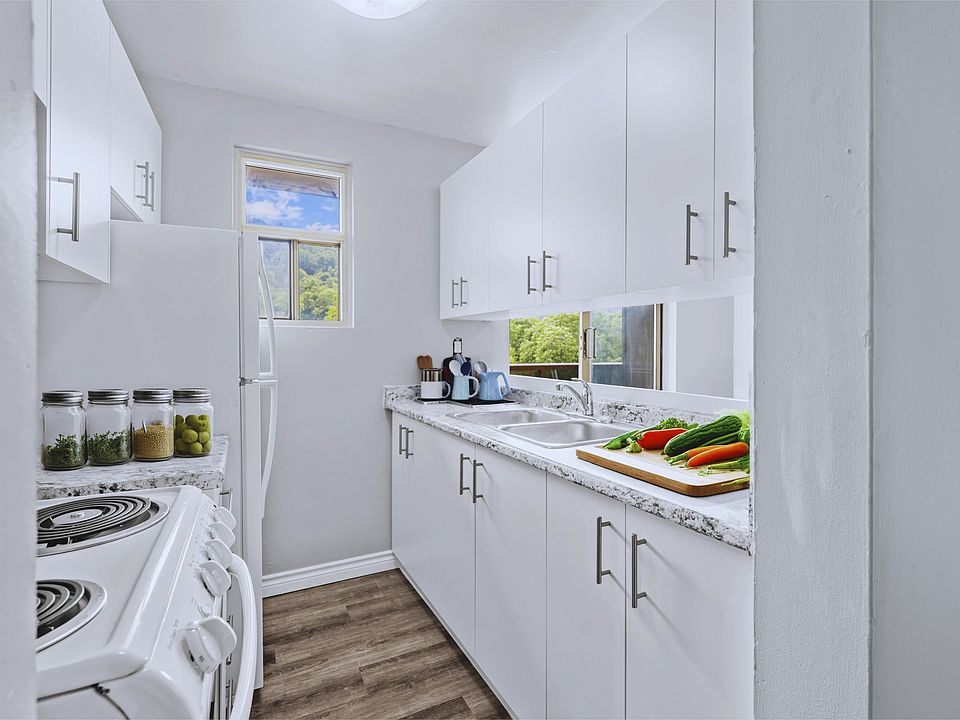 1st image of 161 East Ave S #405