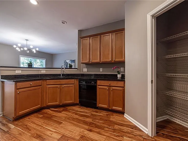 2657 Cedar Dr — Photo 13