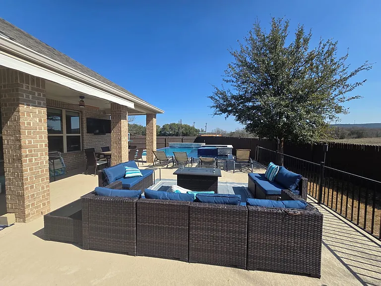 3818 Lariat Way — Photo 3