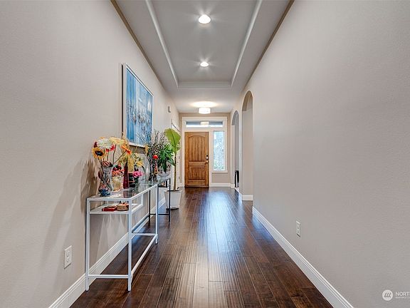 3rd image of 15414 NE 17th Street
