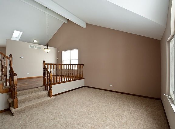 3rd image of 1221 Blackhawk Dr