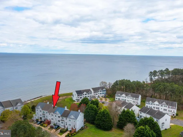 48395 Surfside Dr, Lexington Park, MD 20653