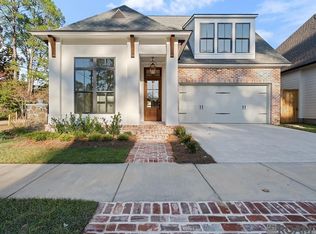 5101 McInnis Dr, Baton Rouge, LA 70809