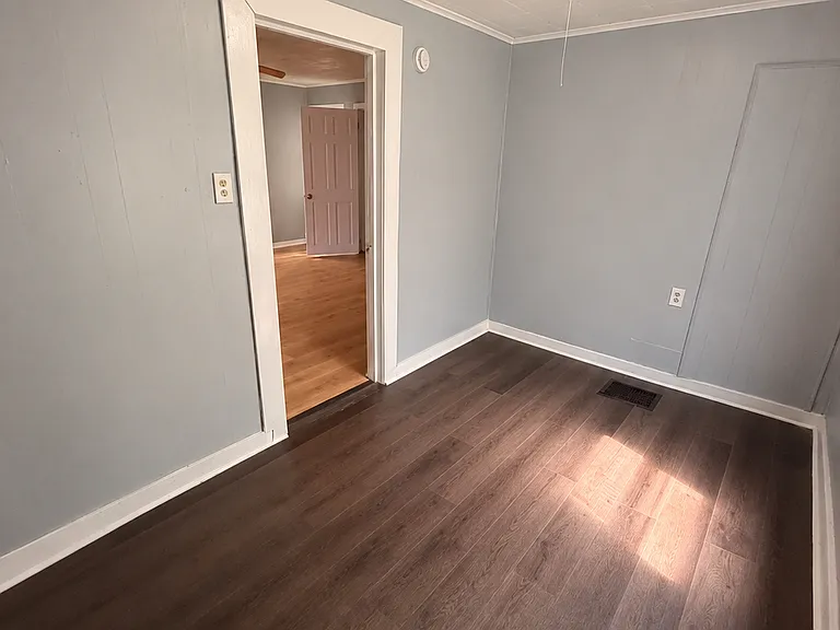 460 5th Ave #1 — Photo 9