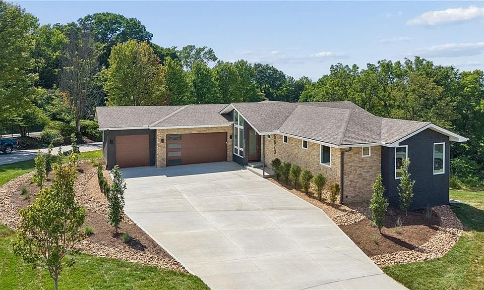 1st image of 5870 Chateau Lane
