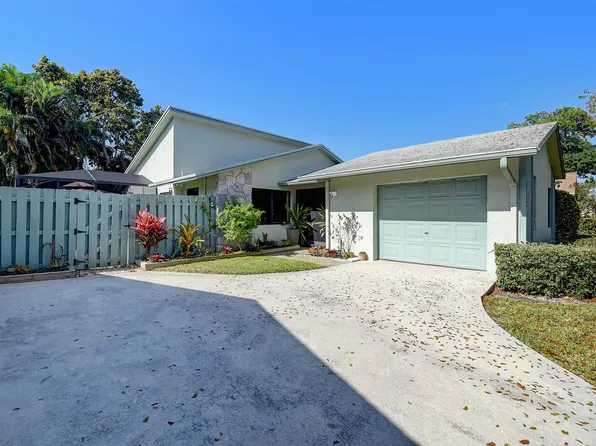 2492 NW 10th Street, Delray Beach, FL 33445