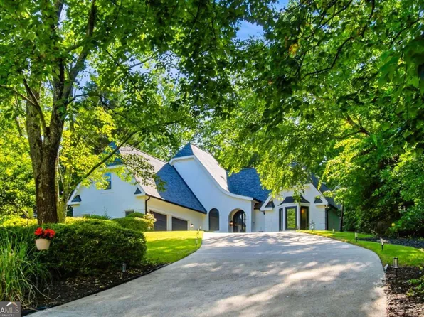39 Plantation Dr NE, Atlanta, GA 30324