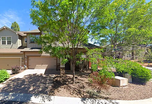 1125 E Sterling Ln Photo 1