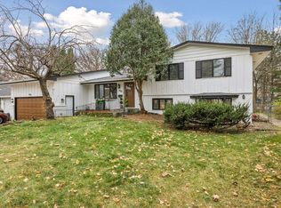 4625 W 110th St, Bloomington, MN 55437