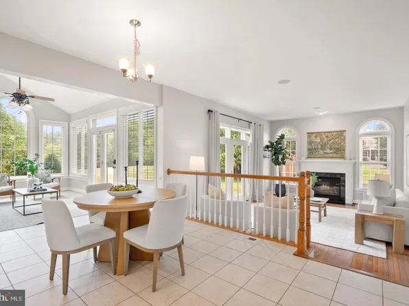 11489 Potomac Heights Ln, Lovettsville, VA 20180