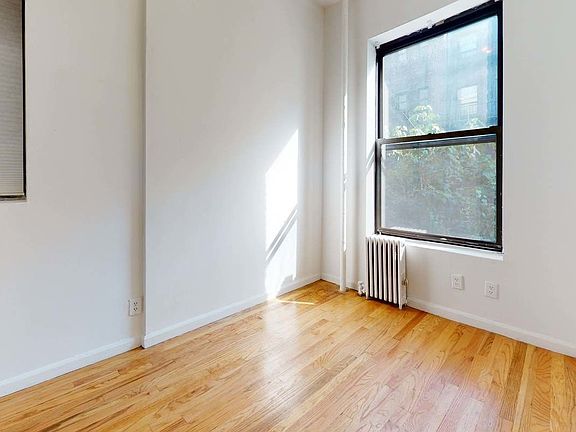 5th image of 324 E 90th St #3E2