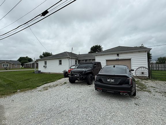 2nd image of 1504 N East St