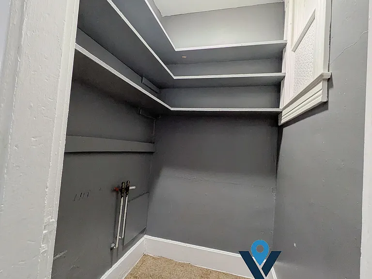 168 Essex St #3L — Photo 2