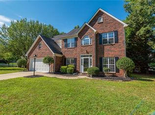 1932 Thornblade Ridge Dr, Matthews, NC 28105