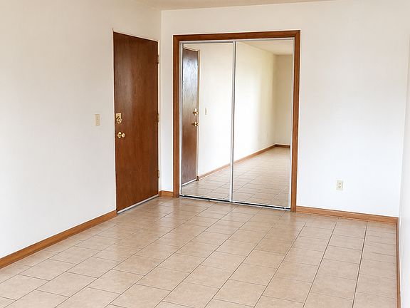 5th image of 1838 Hayes St NE APT 10