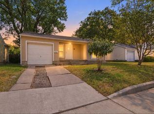 913 Tamara Ln, Grand Prairie, TX 75051