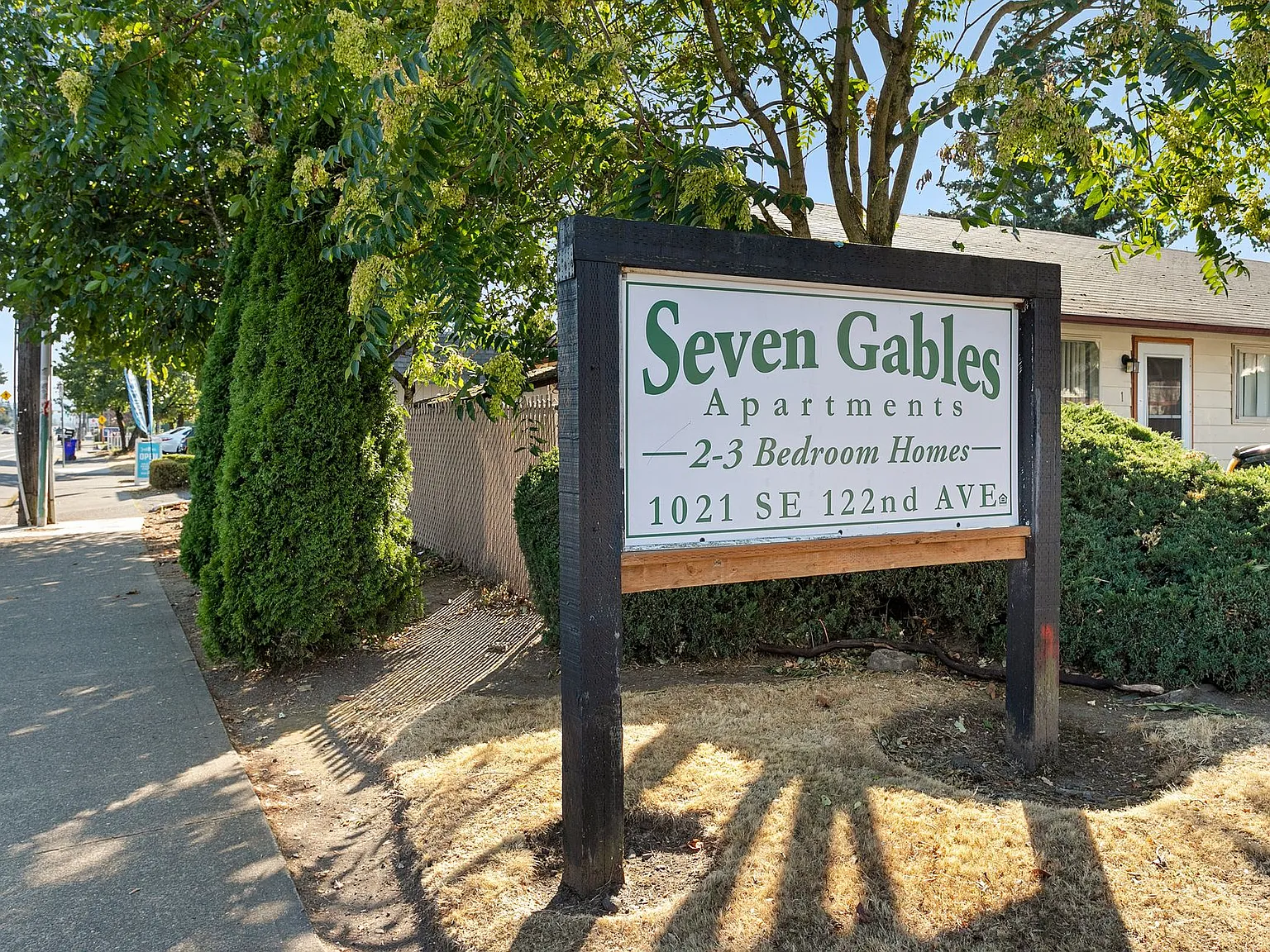 Seven Gables — Photo 1
