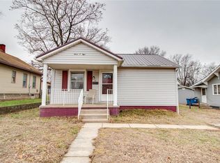 708 Rice St, Wood River, IL 62095