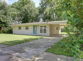 102 Carondelet Dr, Lafayette, LA 70501