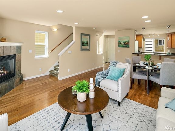 4th image of 1264 N 143rd St