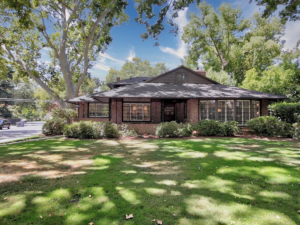 1st image of 2766 Land Park Dr