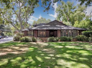 2766 Land Park Dr, Sacramento, CA