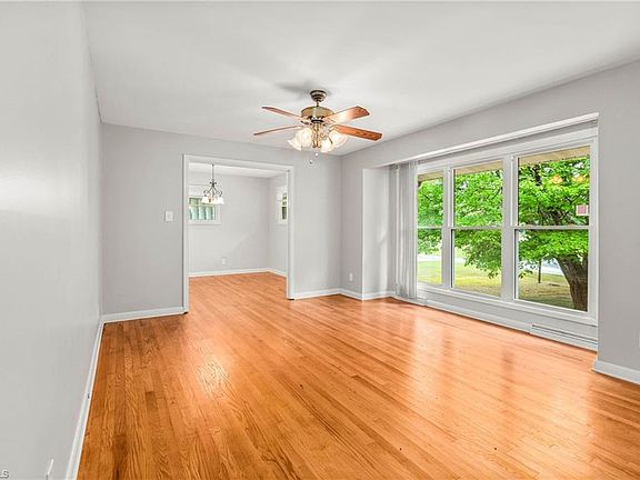 2nd image of 641 Valley Dr
