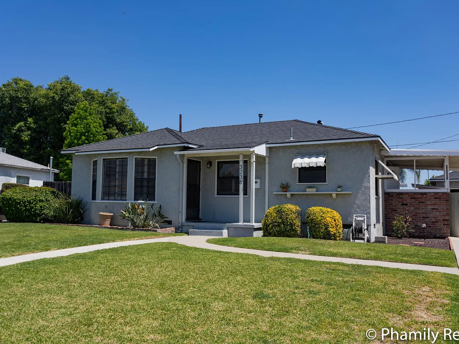 3238 Hempstead Ave — Photo 2