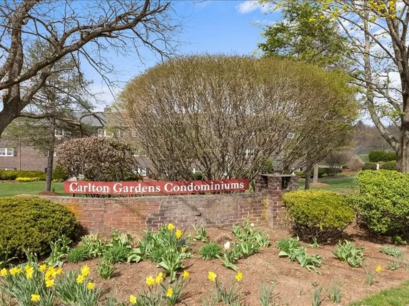 151 Milk St APT 12, Westborough, MA 01581