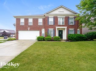 5722 N Rockingham Ln, McCordsville, IN 46055