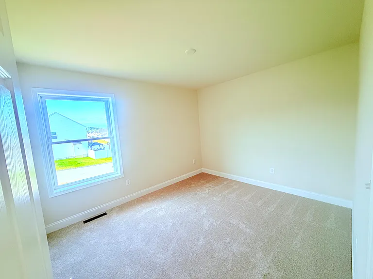 44 Nantucket St — Photo 4